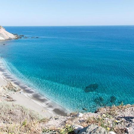 Thalassopetra In Agia Kyriaki Agia Kiriaki Beach  Eksteriør billede